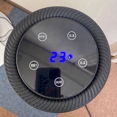 首振り機能付　電気ファンヒーターの画像