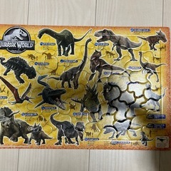 ジュラシックワールドのパズル　75ピース