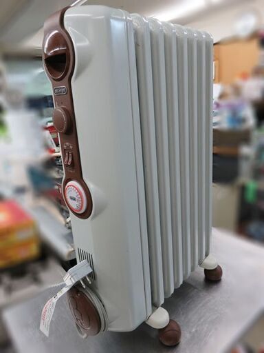 デロンギ JR0812-BR オイルヒーター 暖房 5～8畳用 8枚フィン☆札幌市白石区☆店頭お引き取り歓迎【自社配送は札幌市内限定】②