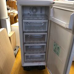 2013年製　三菱電機  冷凍庫（121L） ホワイト MF-U12T-Wの画像
