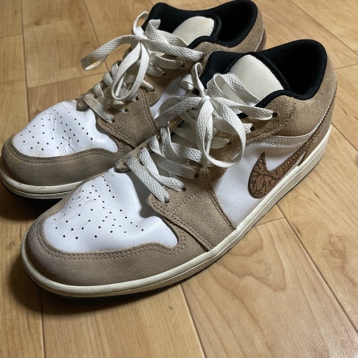 NIKE JORDAN スニーカー