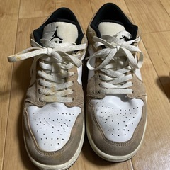 NIKE JORDAN スニーカーの画像