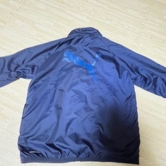 プーマ ウィンドブレーカー の画像