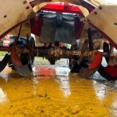 シバウラ　マルチ張り 耕運機 管理機　SR112 マルチャー 畝立て 畝形成機　耕耘機 園芸 畝立 マルチ ビニール成型機 丸畝 芋 甘藷 タバコ 10.5馬力の画像