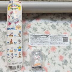 ☆ディズニーキャラクター　フィギュアコレクション　２種　アラジン・ローリー　未使用品の画像