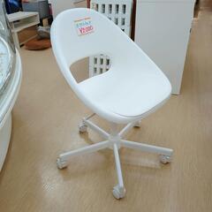 IKEA☆ホワイトチェア☆美品、キャスター付【浜村鹿野温泉ICから3分 買取本舗 宮本リサイクル 営業時間9～19時 定休日水曜のみ←連絡できませんm(_ _)m】の画像