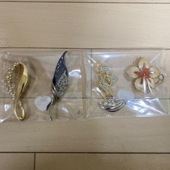 ブローチ５個セットの画像