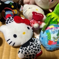 再値下げ　キティー　ポケモン　ぬいぐるみなどの画像