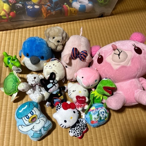 再値下げ　キティー　ポケモン　ぬいぐるみなど