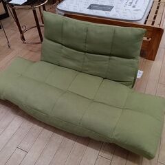 ★ジモティ割あり★ ベルーナ ソファ グリーン H60×D60～90×W115～148 クリーニング済み TK3542の画像