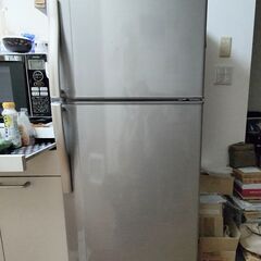 美品! SHARP 2ドア冷蔵庫 228L 色:シルバー