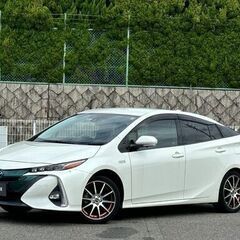 月々3万円から【自社ローン120回払い可能！】【頭金・保証人不要！】トヨタ　プリウス / 1.8A.        の画像