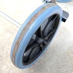 【20250503受付終了・Y売】軽量車椅子・折りたたみ式・簡易式・収納バッグ付・No.240913-08の画像