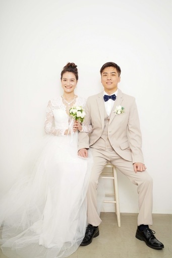 【結婚式/ウェディング】エレガントなAラインのウェディングドレス