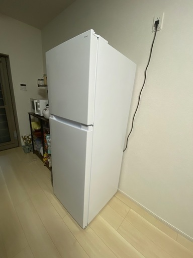 【最終値下げ:12/10まで】冷凍冷蔵庫 yselect 236L  YRZF23K ホワイト