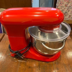  AUCMAスタンドミキサー 4.5L 3種類アタッチメント付き赤の画像