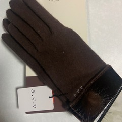 【未使用品】a.v.vの冬用手袋（レディース）