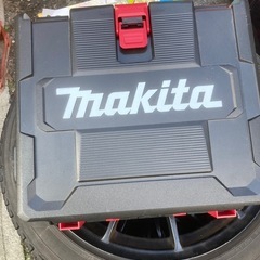 マキタ 40v  インパクトドライバー新品
の画像