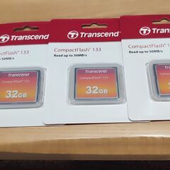 残り３個になりました。32GB  CFカード３個あります。１個1...
