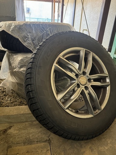 17インチアルミホイール、スタッドレス
タイヤ4本セット