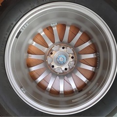 スタッドレスタイヤホイール付4本セット215/65/R16 E52エルグランドにて使用の画像