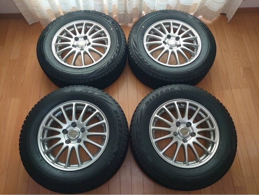 スタッドレスタイヤホイール付4本セット215/65/R16 E52エルグランドにて使用