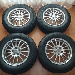 スタッドレスタイヤホイール付4本セット215/65/R16 E52エルグランドにて使用の画像