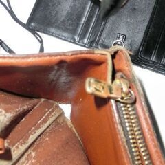 ★ブランド5点財布他（Lous Vuitton１点、Givenchyが２点。Pinky＆Dianne１点,とGucciのキーケース１点）状態中古、ルイヴィトン財布はチャックがかみ合わない、傷み有、画像参照、★👉お手数をおかけします、お問い合わせ前にプロフィール必読ですの画像