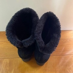 キッズ ブーツ ファー 黒 ビジュー ストーン 20.0サイズの画像