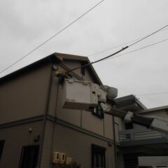 ◎資格取得支援あり◎月給25万円スタート［資格経験不問！引込線工事を行う電気工事士］の画像