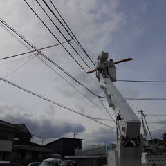 ◎資格取得支援あり◎月給25万円スタート［資格経験不問！引込線工事を行う電気工事士］の画像