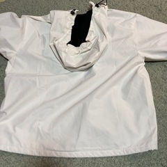 美品　GU 150cm  白　ジャンパー　　の画像