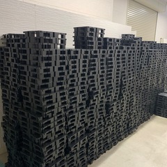 スチイル製Ｏ Aフロアーとタイルカーぺットの画像
