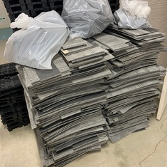 スチイル製Ｏ Aフロアーとタイルカーぺットの画像