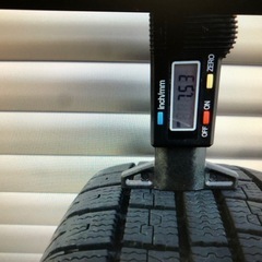 軽　スタッドレス4本 取引中軽自動車スタッドレスタイヤ4本