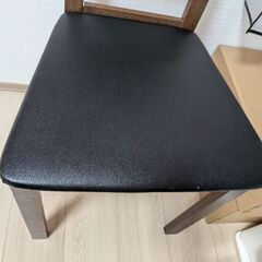 木製　ダイニングチェアの画像
