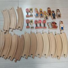 《受取者決定しました》おもちゃ 木製レールなどの画像