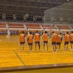一緒にバレーボールやりましょう^ ^