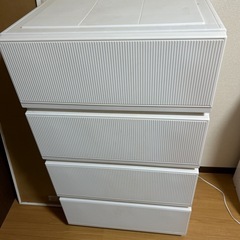 4段チェストの画像