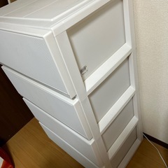 4段チェストの画像