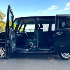 安心の1年保証付き‼️24年式！月々1.2万円〜分割払い可❗️ 車検2年付き！【名義変更代込み】大人気☆ホンダ N-BOXカスタム☆ステアリングスイッチ付き☆HDDナビ付き☆走行中DVD見れます☆電動スライドドア☆ドラレコ付き☆スマートキー☆フルオートエアコン☆そのまま乗って帰れます❗️の画像