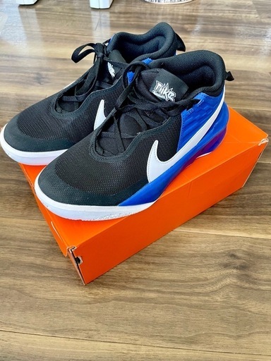 【美品】NIKE バッシュ　23.5cm