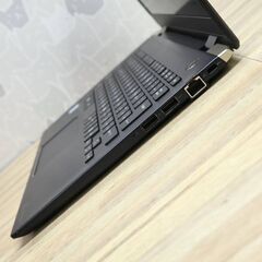 完動品 高性能8世代i5 Core i5-8250U メモリ8GB  SSD256GB Windows11 フルHD Office2019
