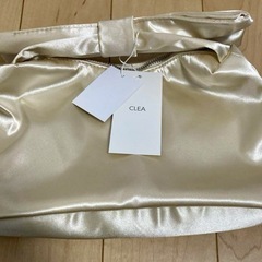 リボンモチーフハンドバッグ