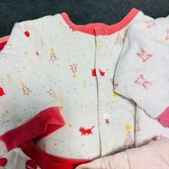 UNIQLO ロンパース　70サイズの画像