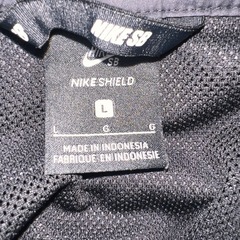Nike SB Nike Shield ジャケット L 黒の画像