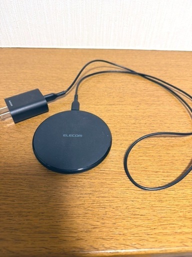 定価10648円　ELECOM Qi規格対応ワイヤレス充電器 15W W-QA23BK （ブラック）
