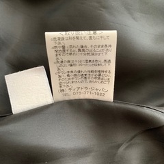 美品❣️ディアドラ防寒ベストシルバーの画像