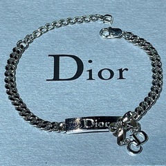 大幅値下げ‼️ 【美品】Dior ロゴプレート リボン ブレスレ...