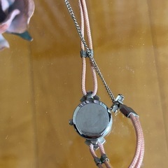 腕時計　ロキシー　ROXY アナログ　お洒落なブレスレットタイプ　希少品の画像